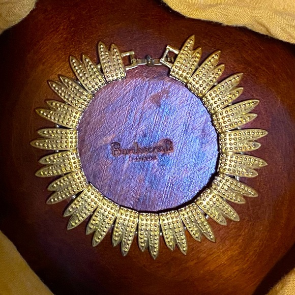 Vintage Gold Tone Articulated Link Bracelet. - Picture 1 of 5